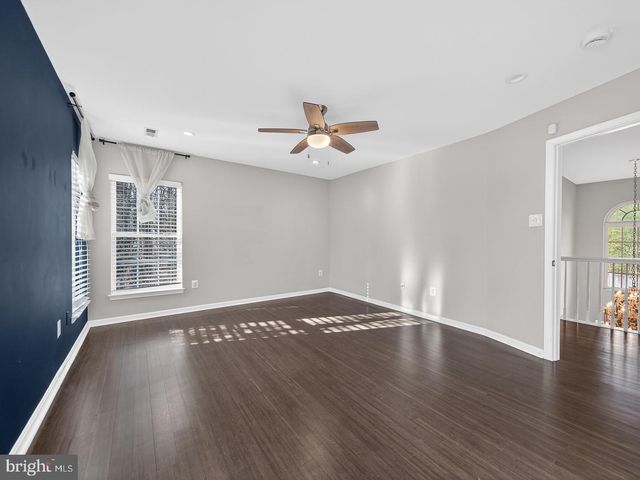 9534 FERNWOOD RD, Bethesda, MD 20817