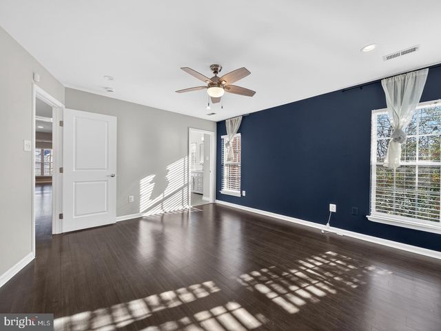 9534 FERNWOOD RD, Bethesda, MD 20817