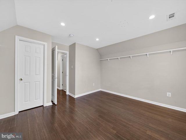 9534 FERNWOOD RD, Bethesda, MD 20817