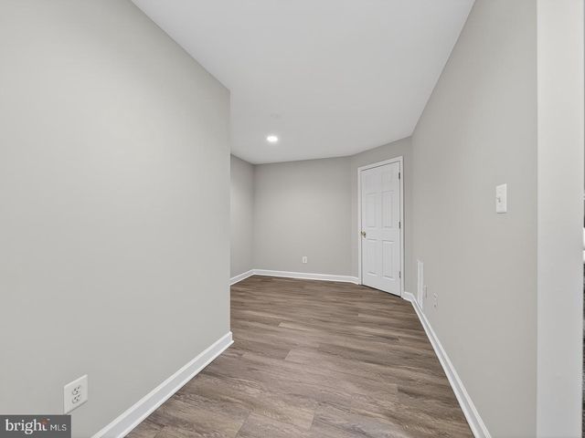 9534 FERNWOOD RD, Bethesda, MD 20817