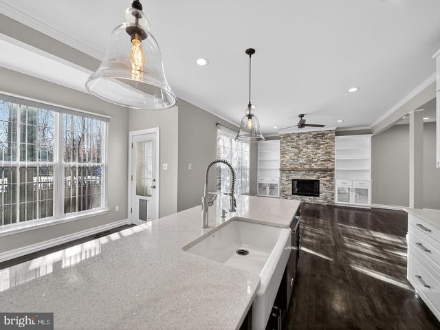 9534 FERNWOOD RD, Bethesda, MD 20817