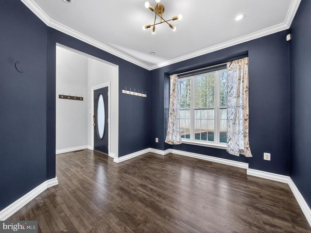 9534 FERNWOOD RD, Bethesda, MD 20817