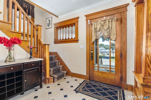 137 Fairlawn Avenue, Waterbury, CT 06705