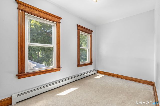 137 Fairlawn Avenue, Waterbury, CT 06705