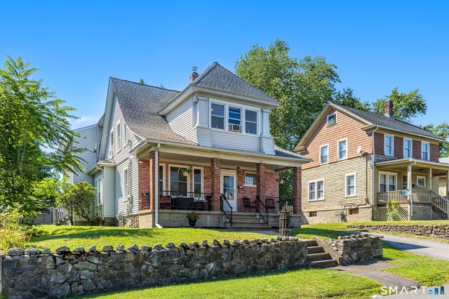 137 Fairlawn Avenue, Waterbury, CT 06705