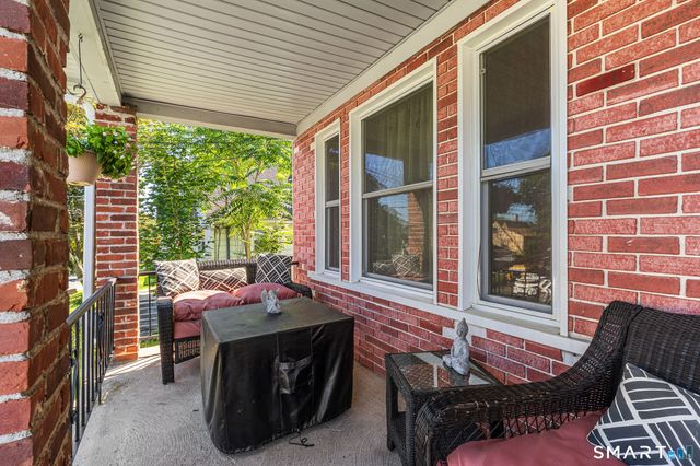 137 Fairlawn Avenue, Waterbury, CT 06705
