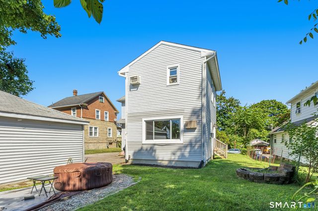137 Fairlawn Avenue, Waterbury, CT 06705
