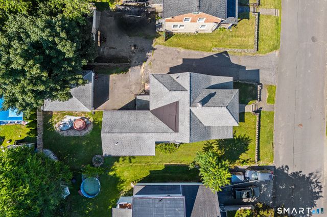 137 Fairlawn Avenue, Waterbury, CT 06705