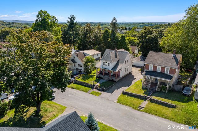 137 Fairlawn Avenue, Waterbury, CT 06705
