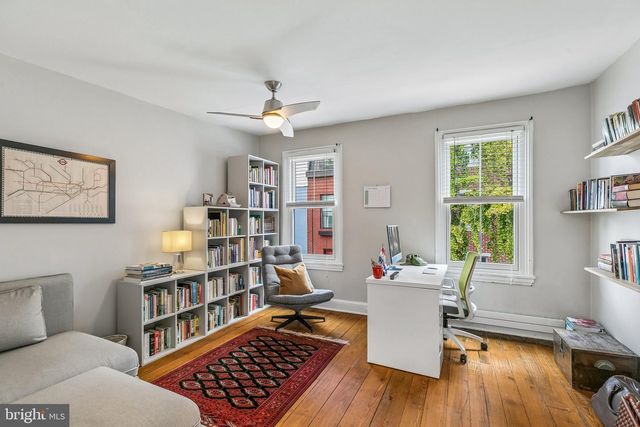 2424 WAVERLY ST, Philadelphia, PA 19146