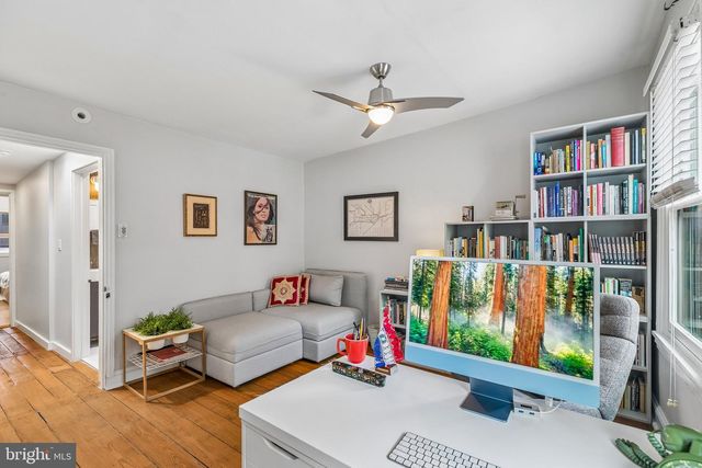 2424 WAVERLY ST, Philadelphia, PA 19146