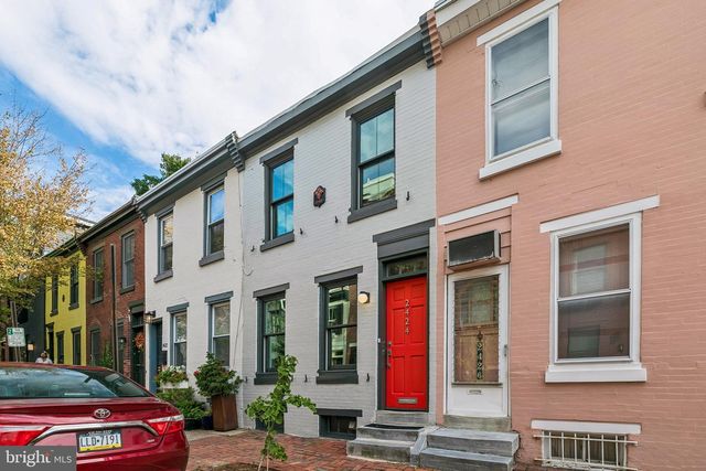 2424 WAVERLY ST, Philadelphia, PA 19146