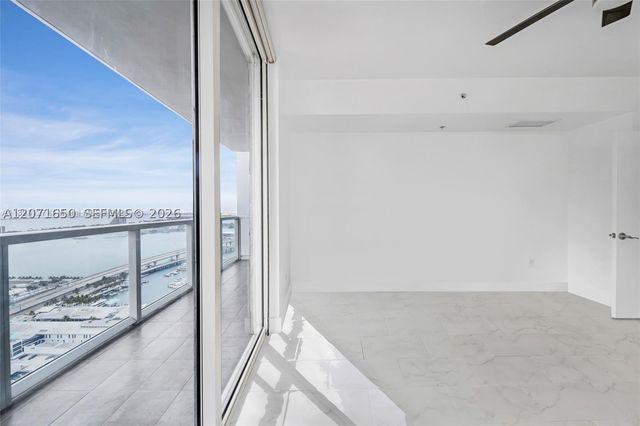 244 Biscayne Blvd 3704, Miami, FL 33132