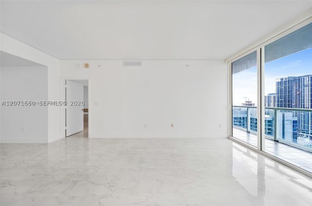 244 Biscayne Blvd 3704, Miami, FL 33132