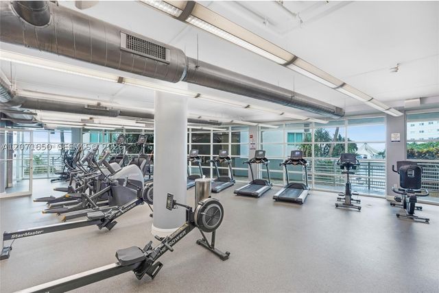 244 Biscayne Blvd 3704, Miami, FL 33132