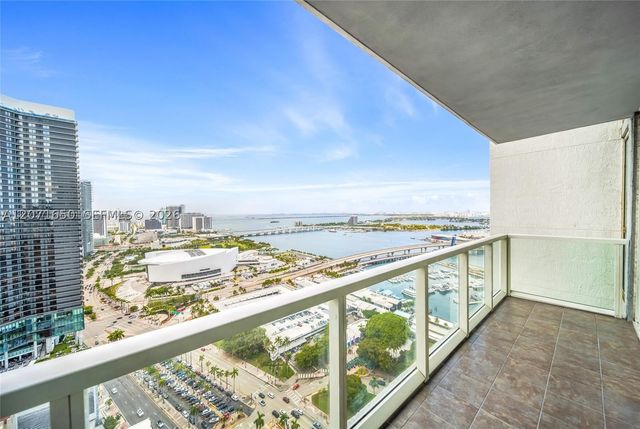 244 Biscayne Blvd 3704, Miami, FL 33132