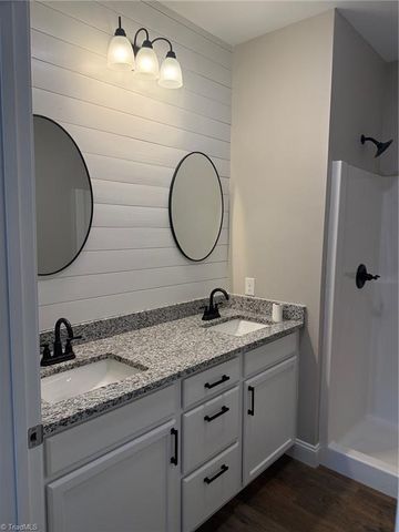 315 N Oakland Avenue, Eden, NC 27288