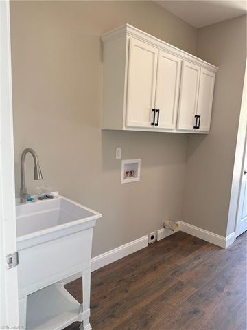 315 N Oakland Avenue, Eden, NC 27288