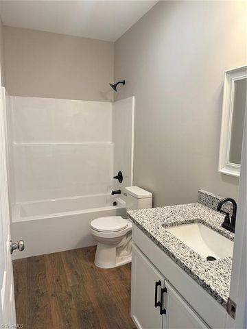 315 N Oakland Avenue, Eden, NC 27288