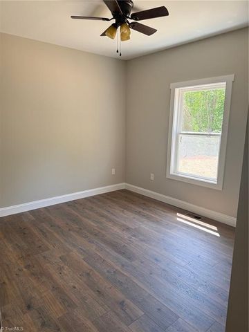 315 N Oakland Avenue, Eden, NC 27288
