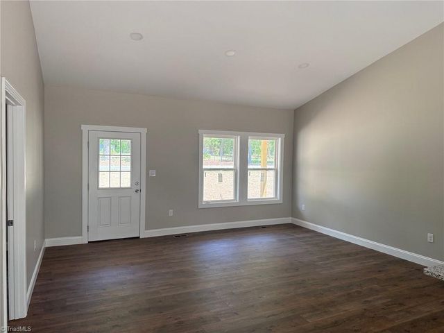 315 N Oakland Avenue, Eden, NC 27288