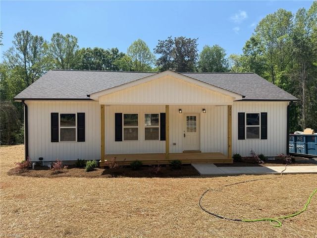 315 N Oakland Avenue, Eden, NC 27288