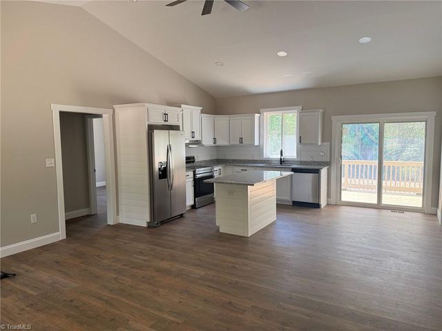 315 N Oakland Avenue, Eden, NC 27288