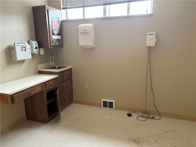 1629 Union Ave, Harrison Twp, PA 15065