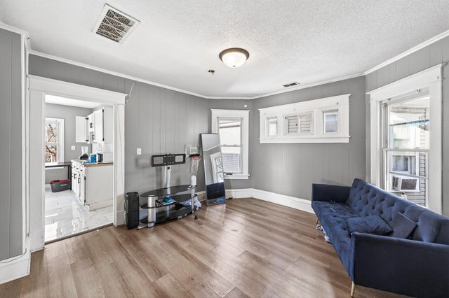 3208 19th Avenue S, Minneapolis, MN 55407