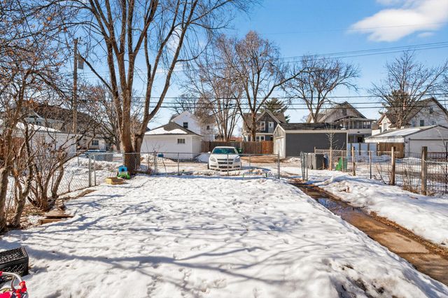 3208 19th Avenue S, Minneapolis, MN 55407