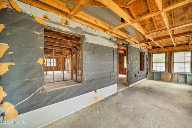 100 Williams Love Grove Ch Road, Hampstead, NC 28443