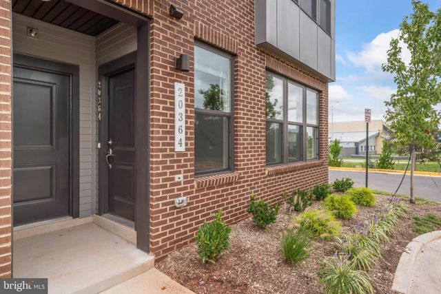 20364 NEWFOUNDLAND SQ, Ashburn, VA 20147