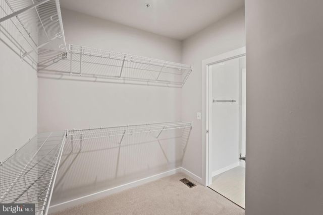 20364 NEWFOUNDLAND SQ, Ashburn, VA 20147