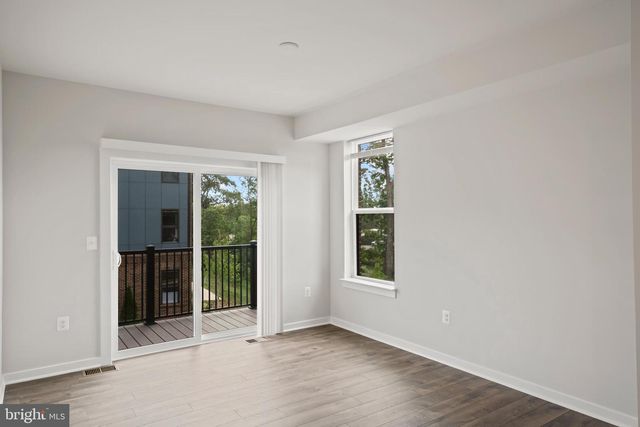 20364 NEWFOUNDLAND SQ, Ashburn, VA 20147