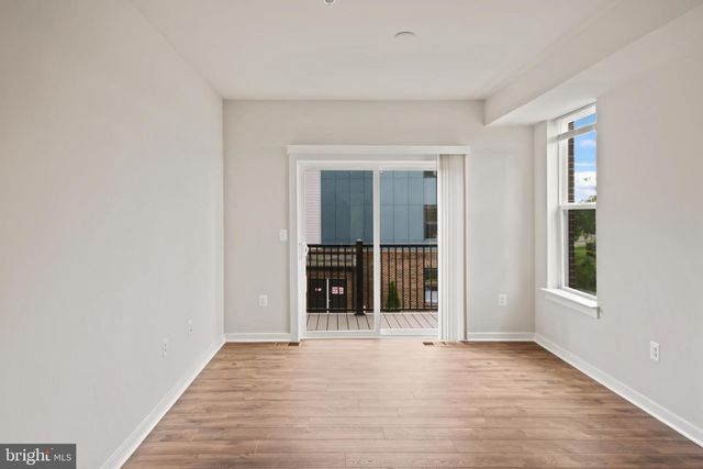 20364 NEWFOUNDLAND SQ, Ashburn, VA 20147