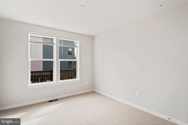 20364 NEWFOUNDLAND SQ, Ashburn, VA 20147