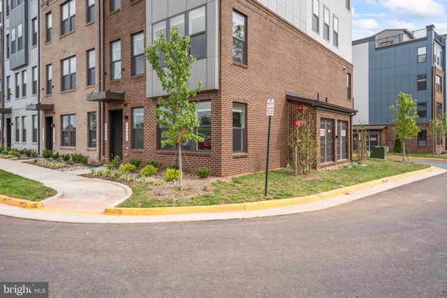 20364 NEWFOUNDLAND SQ, Ashburn, VA 20147