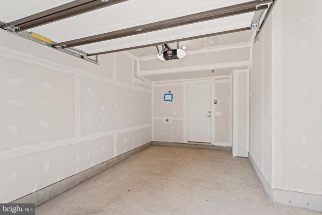 20364 NEWFOUNDLAND SQ, Ashburn, VA 20147