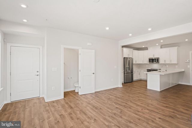 20364 NEWFOUNDLAND SQ, Ashburn, VA 20147