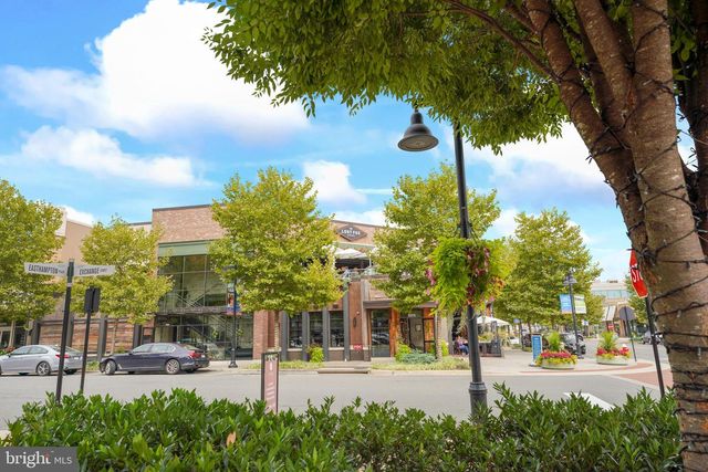 20364 NEWFOUNDLAND SQ, Ashburn, VA 20147