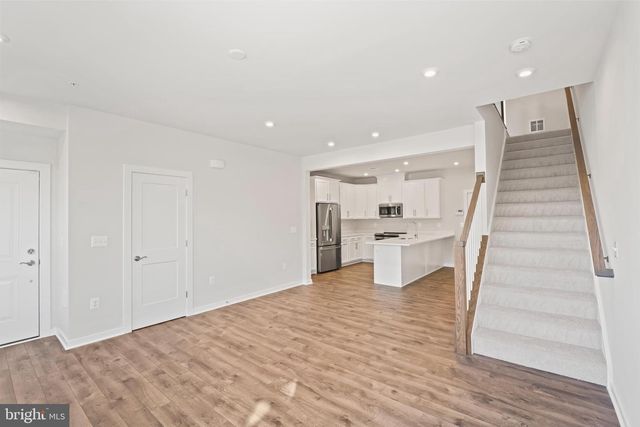 20364 NEWFOUNDLAND SQ, Ashburn, VA 20147