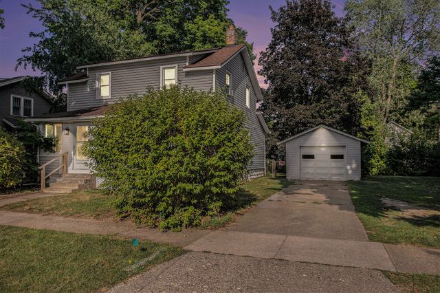 906 Seventh Street, Three Rivers, MI 49093