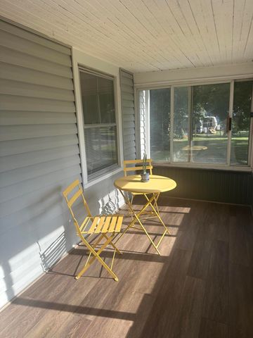 906 Seventh Street, Three Rivers, MI 49093