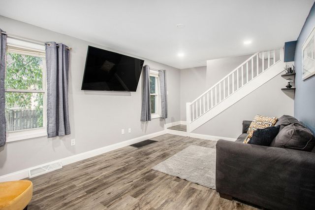 906 Seventh Street, Three Rivers, MI 49093