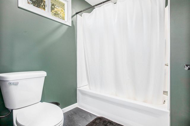 906 Seventh Street, Three Rivers, MI 49093