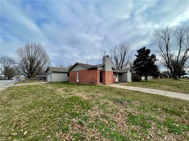 2101 Jean Street, Springdale, AR 72762