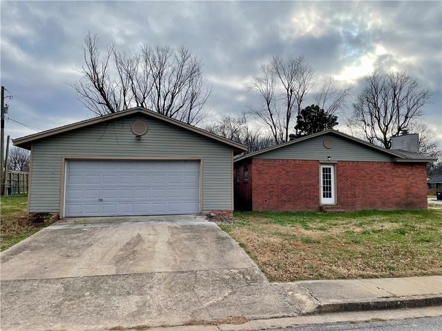 2101 Jean Street, Springdale, AR 72762