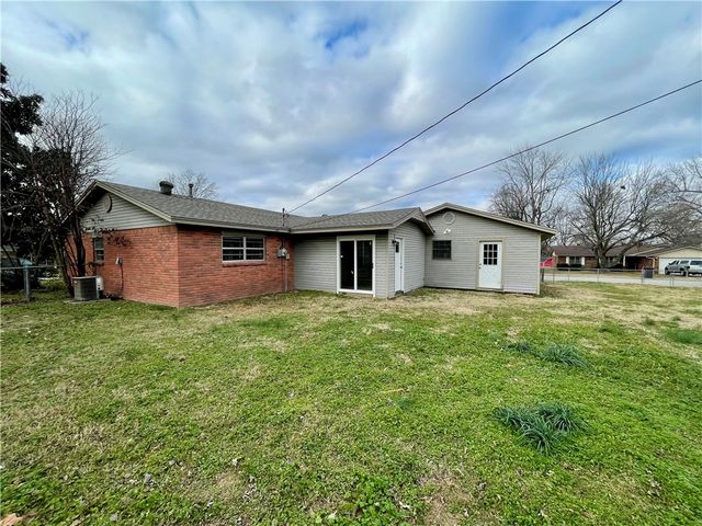 2101 Jean Street, Springdale, AR 72762