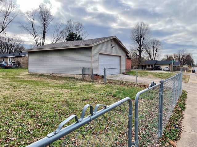 2101 Jean Street, Springdale, AR 72762