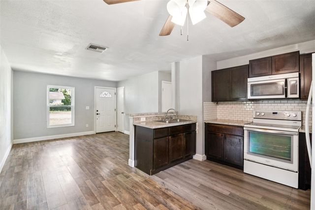 5243 SE 114TH STREET, Belleview, FL 34420